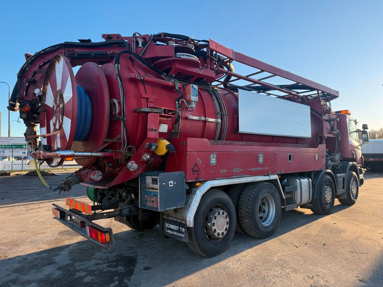 Scania 114/380 8x2*6 Assmann 14 m3 Vacuumtruck - Szippantós autó: 3 kép. Scania 114/380 8x2*6 Assmann 14 m3 Vacuumtruck - Szippantós autó: 3 kép.