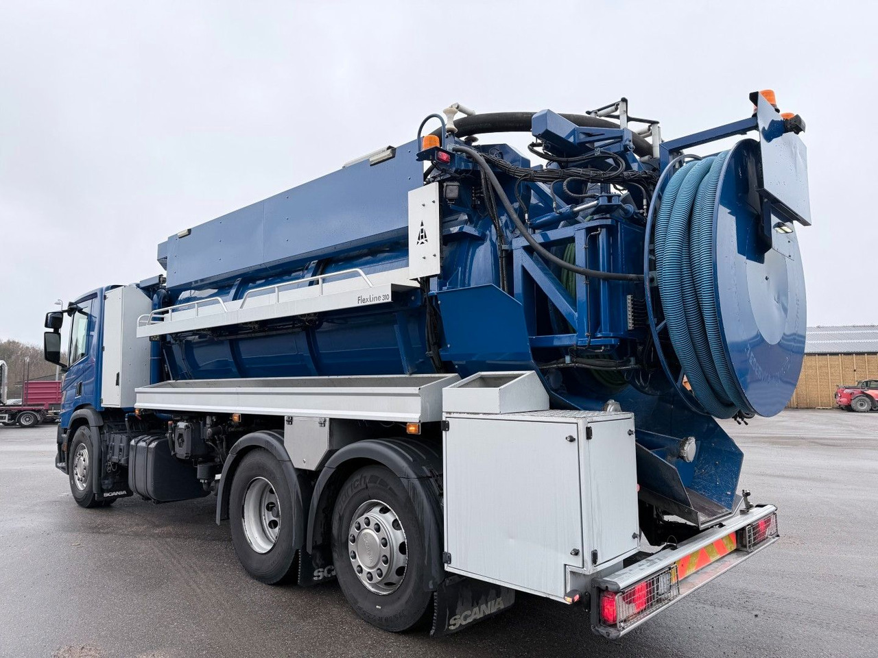 Scania P360 6x2*4 Hvidtved Larsen Flexline 310 - Szippantós autó: 4 kép. Scania P360 6x2*4 Hvidtved Larsen Flexline 310 - Szippantós autó: 4 kép.