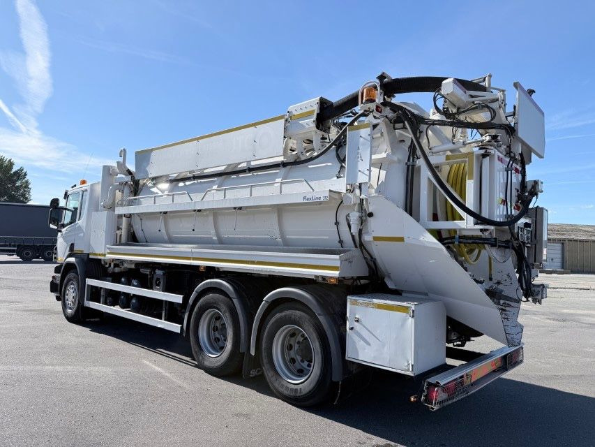 Scania P360 6x4 Euro 6 Hvidtved Larsen FlexLine 312 - Szippantós autó: 4 kép. Scania P360 6x4 Euro 6 Hvidtved Larsen FlexLine 312 - Szippantós autó: 4 kép.
