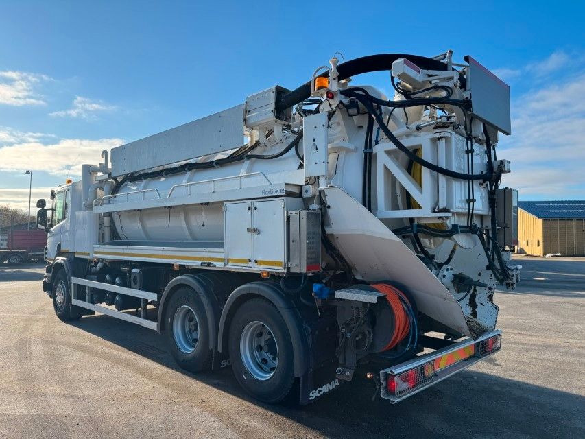 Scania P360 Euro 6 6x4 JHL Hvidtved Larsen FlexLine 312 - Szippantós autó: 4 kép. Scania P360 Euro 6 6x4 JHL Hvidtved Larsen FlexLine 312 - Szippantós autó: 4 kép.