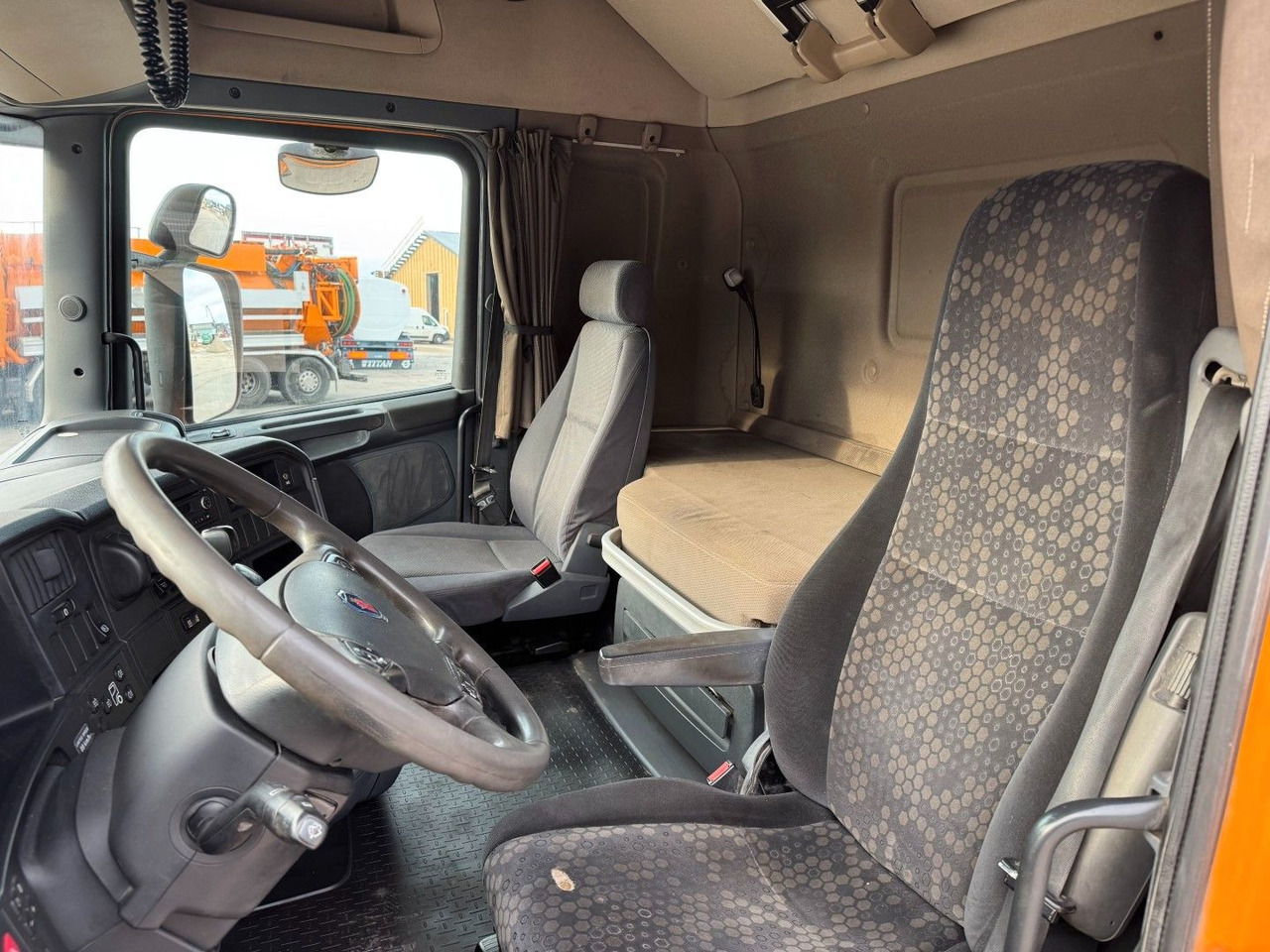 Scania R450 4x2 Euro 6 Disab Centurion LN20 Sauglader - Szippantós autó: 5 kép. Scania R450 4x2 Euro 6 Disab Centurion LN20 Sauglader - Szippantós autó: 5 kép.