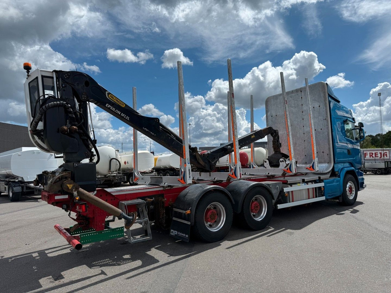 Scania R730 V8 6x4 Palfinger Epsilon M12L80 / Holz - Rönkszállító teherautó, Darus autó: 3 kép. Scania R730 V8 6x4 Palfinger Epsilon M12L80 / Holz - Rönkszállító teherautó, Darus autó: 3 kép.