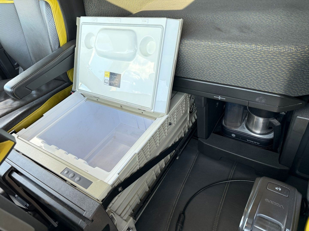 Darus autó Volvo FH 16.550 6x2*4 / Crane HMF 3220K4 Euro 6: 21 kép.