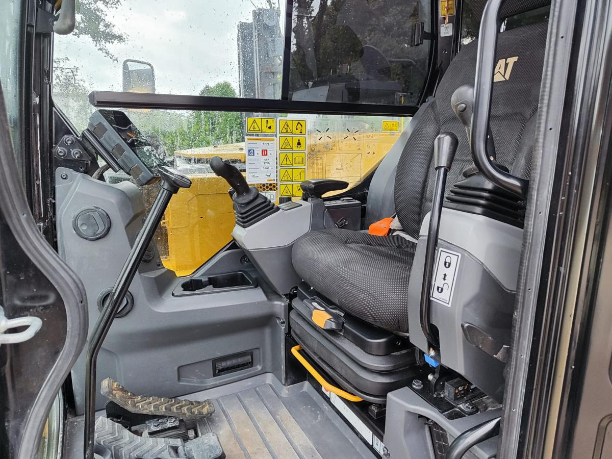 Caterpillar 308CR (07A) - Minikotró: 5 kép. Caterpillar 308CR (07A) - Minikotró: 5 kép.