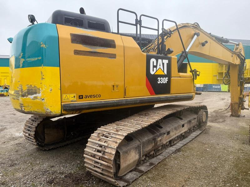 Caterpillar 330FLN - Lánctalpas kotró: 1 kép. Caterpillar 330FLN - Lánctalpas kotró: 1 kép.