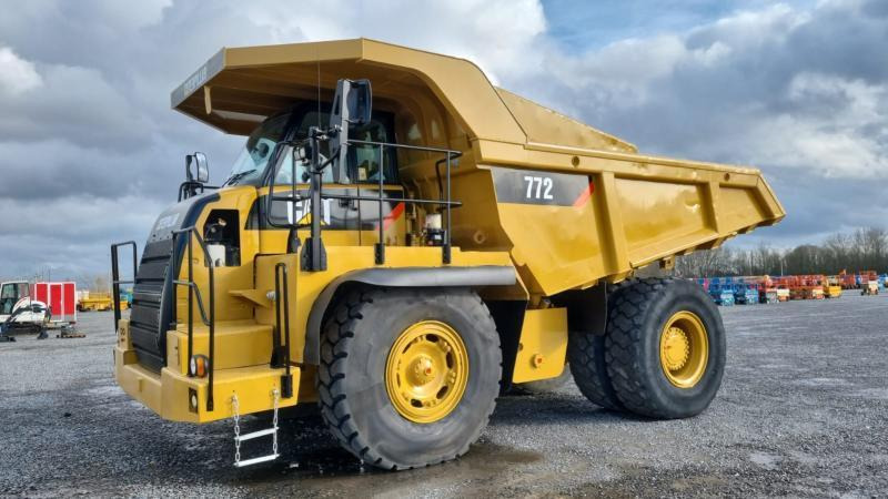 Caterpillar 772 - Bánya teherautó: 3 kép. Caterpillar 772 - Bánya teherautó: 3 kép.