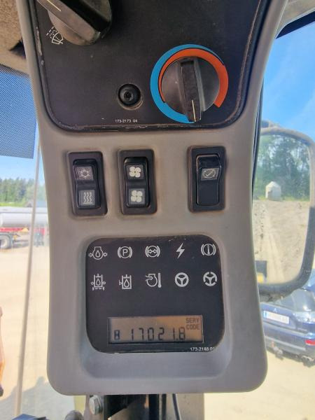 Caterpillar 950G-II - Gumikerekes homlokrakodó: 4 kép. Caterpillar 950G-II - Gumikerekes homlokrakodó: 4 kép.