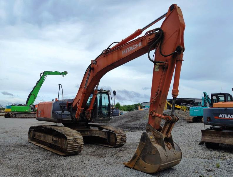 Hitachi ZX280LC-3H - Lánctalpas kotró: 3 kép. Hitachi ZX280LC-3H - Lánctalpas kotró: 3 kép.