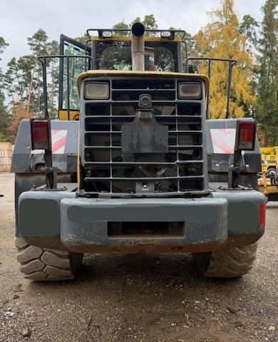 Komatsu WA380-6 - Gumikerekes homlokrakodó: 3 kép. Komatsu WA380-6 - Gumikerekes homlokrakodó: 3 kép.