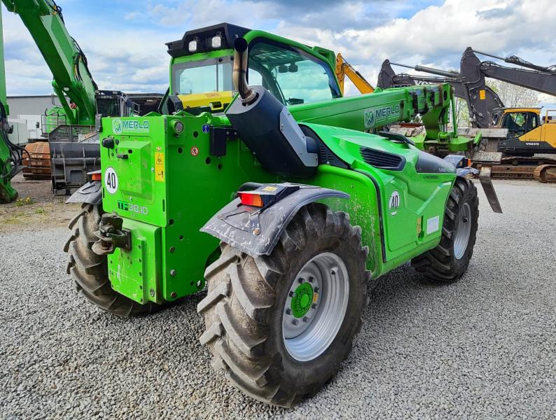 Merlo 38.10TT-140 - Gumikerekes homlokrakodó: 2 kép. Merlo 38.10TT-140 - Gumikerekes homlokrakodó: 2 kép.