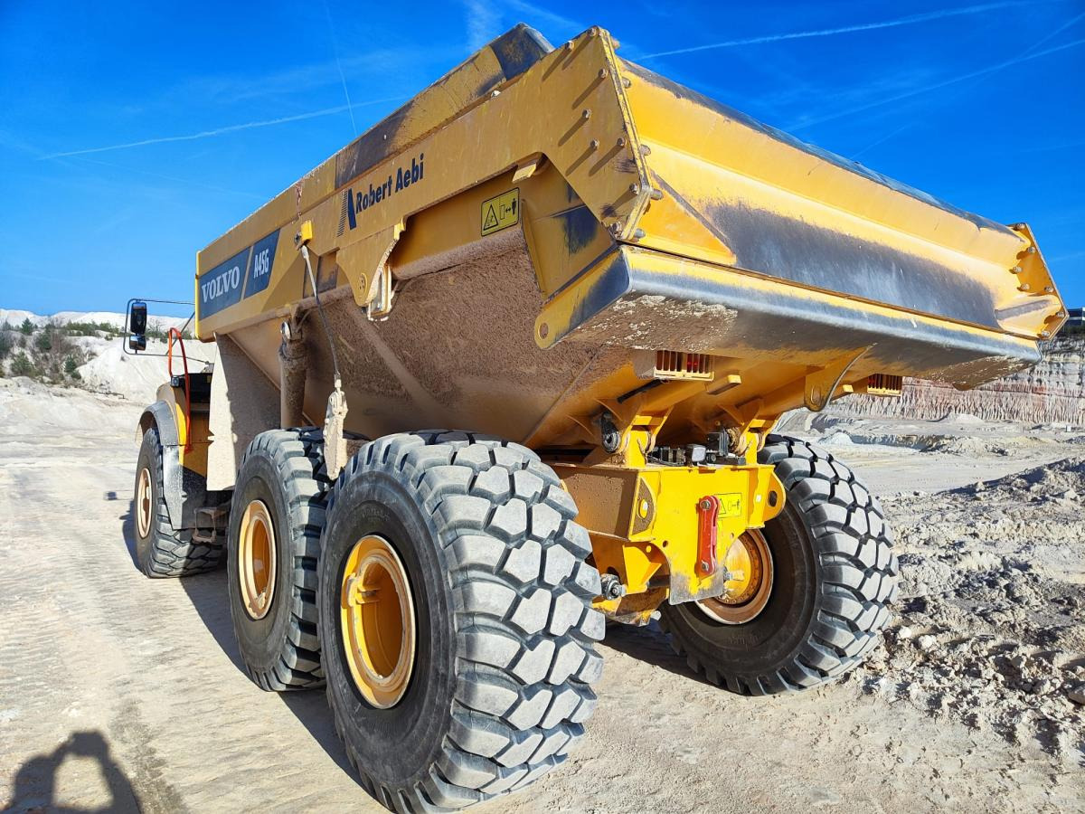 Volvo A45G (3x verfügbar) - Csuklós dömper: 3 kép. Volvo A45G (3x verfügbar) - Csuklós dömper: 3 kép.