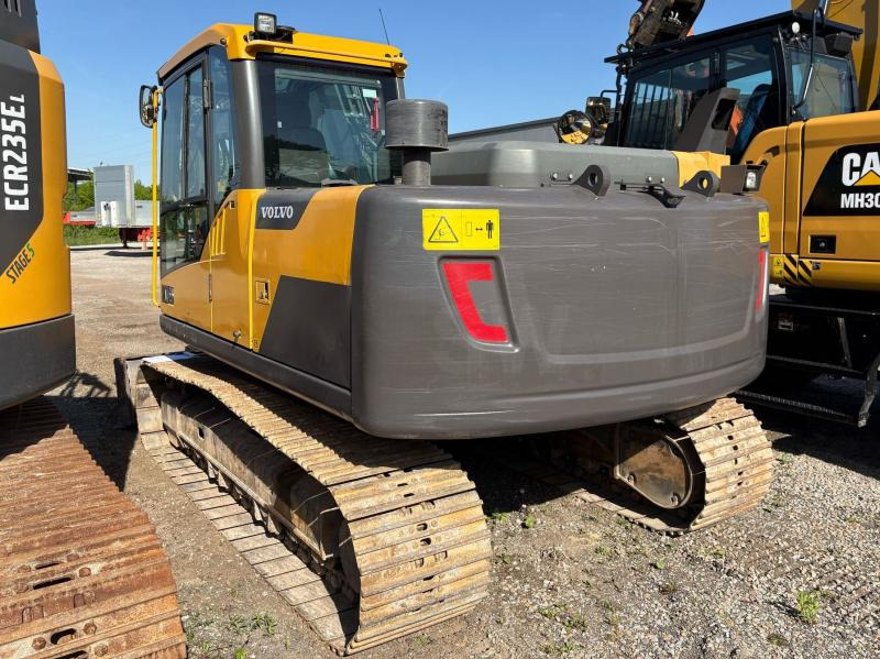 Volvo EC140 D - Lánctalpas kotró: 1 kép. Volvo EC140 D - Lánctalpas kotró: 1 kép.