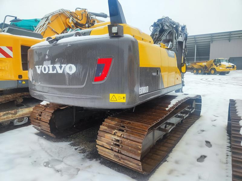 Volvo EC180 D - Lánctalpas kotró: 4 kép. Volvo EC180 D - Lánctalpas kotró: 4 kép.