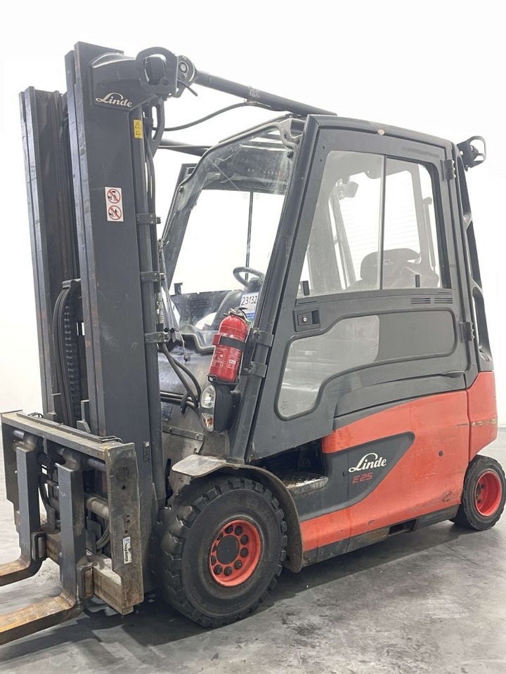 LINDE h40 lízing LINDE h40: 14 kép.
