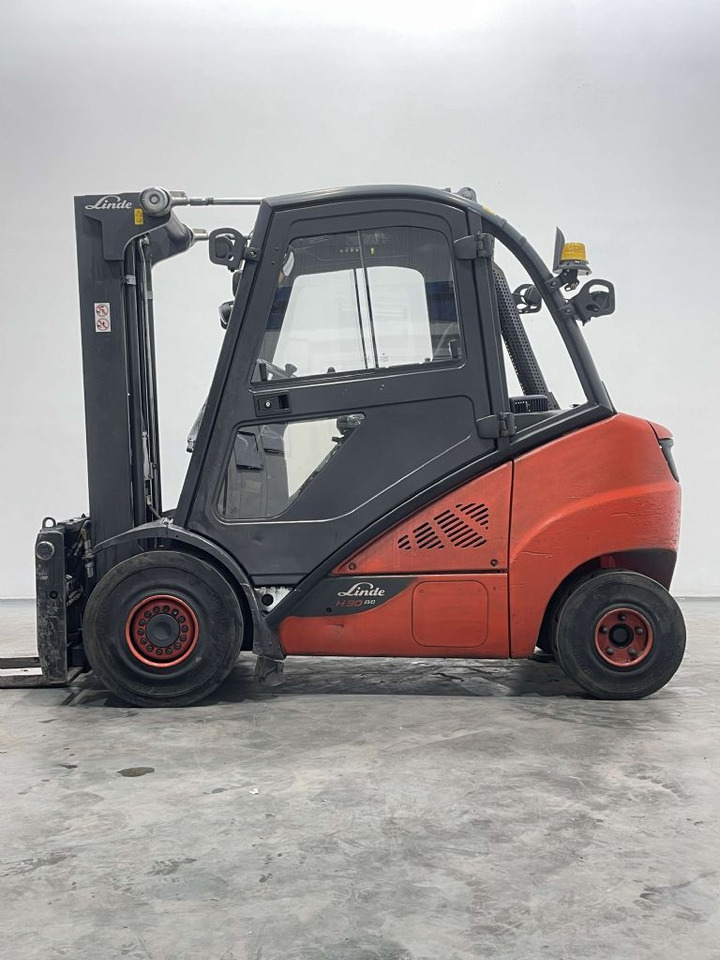 LINDE h40 lízing LINDE h40: 26 kép.