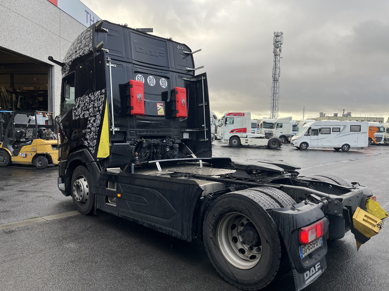 DAF XF 480 FT - Nyergesvontató: 4 kép. DAF XF 480 FT - Nyergesvontató: 4 kép.