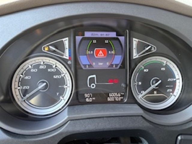 DAF XF 530 FT - Nyergesvontató: 5 kép. DAF XF 530 FT - Nyergesvontató: 5 kép.