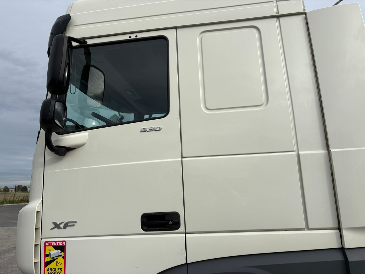 DAF XF 530 FT - Nyergesvontató: 3 kép. DAF XF 530 FT - Nyergesvontató: 3 kép.