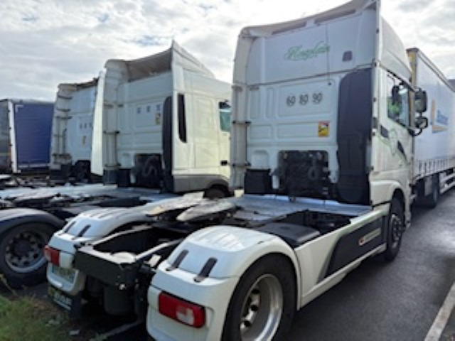 DAF XF 530 FT - Nyergesvontató: 3 kép. DAF XF 530 FT - Nyergesvontató: 3 kép.