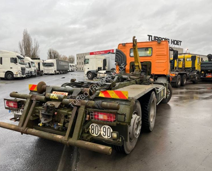 Volvo FM 340 - Horgos rakodó teherautó: 3 kép. Volvo FM 340 - Horgos rakodó teherautó: 3 kép.