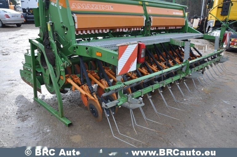 Szemenkénti vetőgép Amazone AD 4000 SUPER: 15 kép.