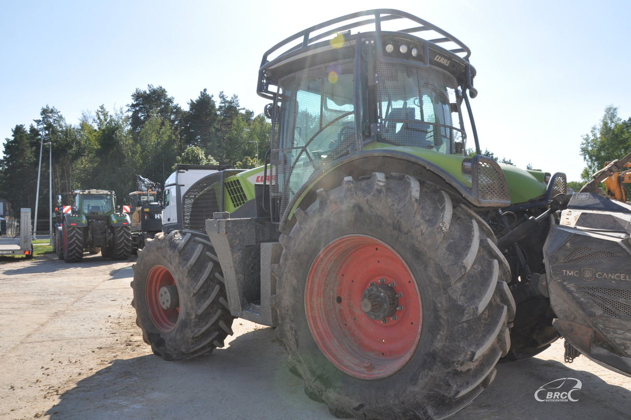 Claas Axion 870 - Traktor: 4 kép. Claas Axion 870 - Traktor: 4 kép.