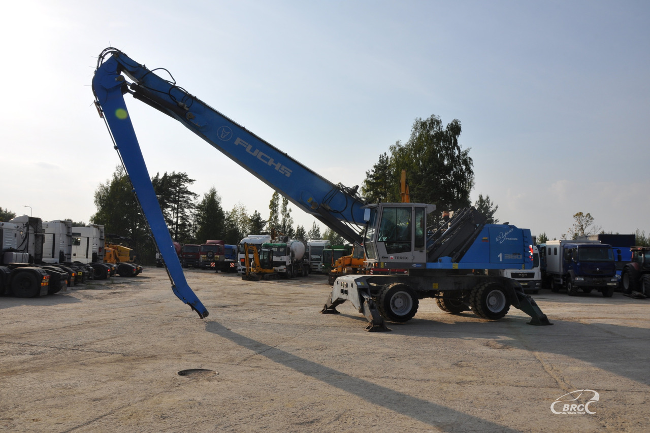 Fuchs MHL 360 - Hulladék kotró: 3 kép. Fuchs MHL 360 - Hulladék kotró: 3 kép.