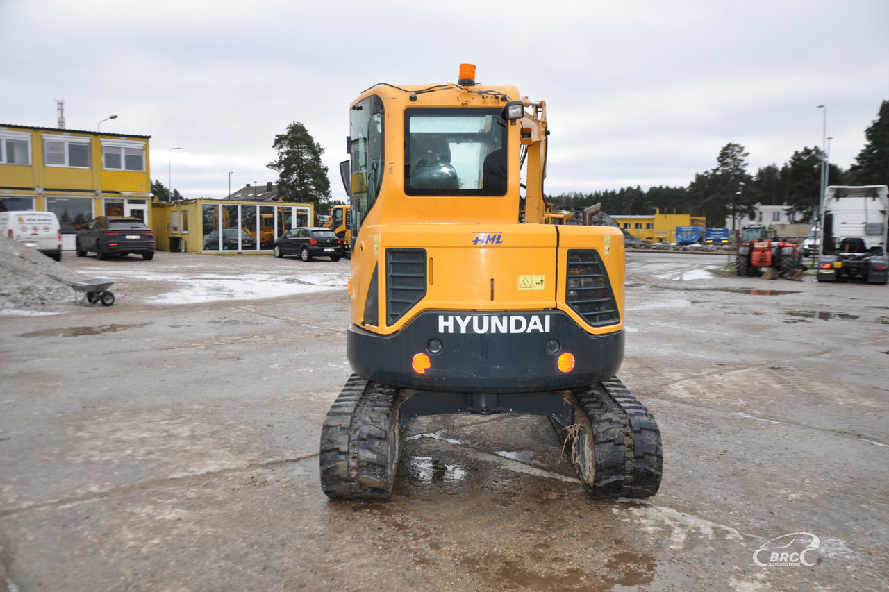 Hyundai R60CR-9A - Lánctalpas kotró: 4 kép. Hyundai R60CR-9A - Lánctalpas kotró: 4 kép.