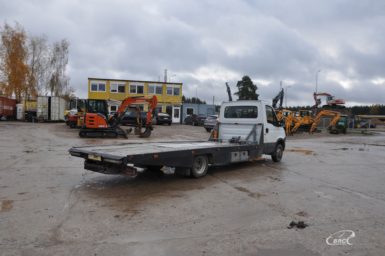 Iveco Daily50 - Autószállító teherautó: 4 kép. Iveco Daily50 - Autószállító teherautó: 4 kép.