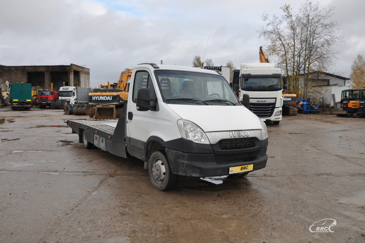 Iveco Daily50 - Autószállító teherautó: 2 kép. Iveco Daily50 - Autószállító teherautó: 2 kép.