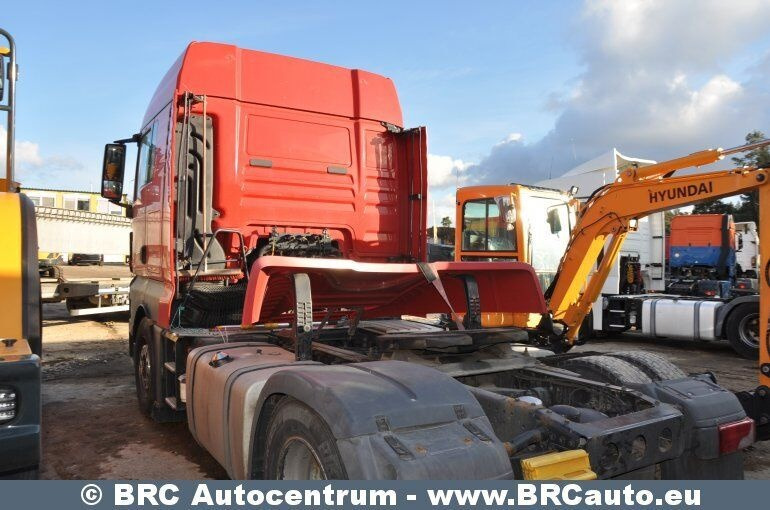MAN TGX 18.440 XLX Compresor damage - Nyergesvontató: 4 kép. MAN TGX 18.440 XLX Compresor damage - Nyergesvontató: 4 kép.