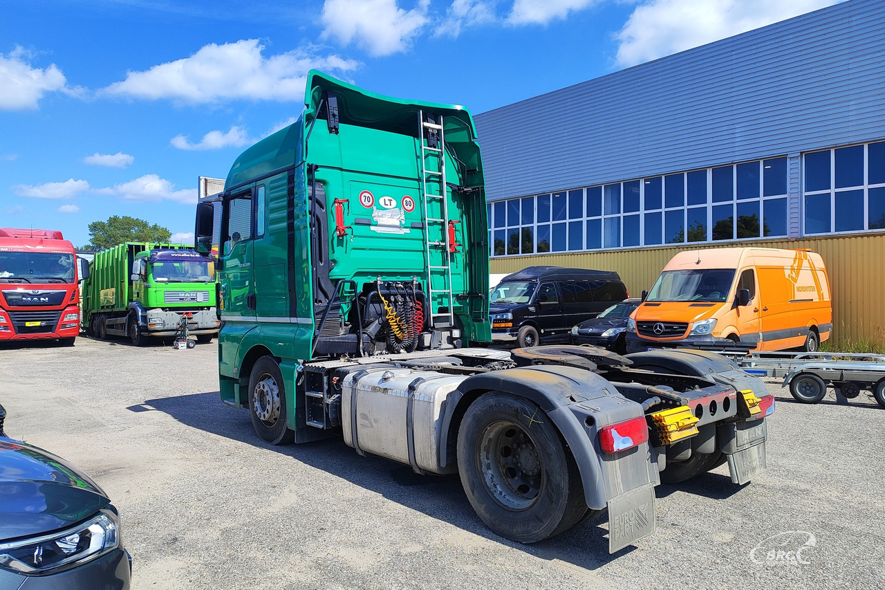 MAN TGX 18.500 - Nyergesvontató: 4 kép. MAN TGX 18.500 - Nyergesvontató: 4 kép.