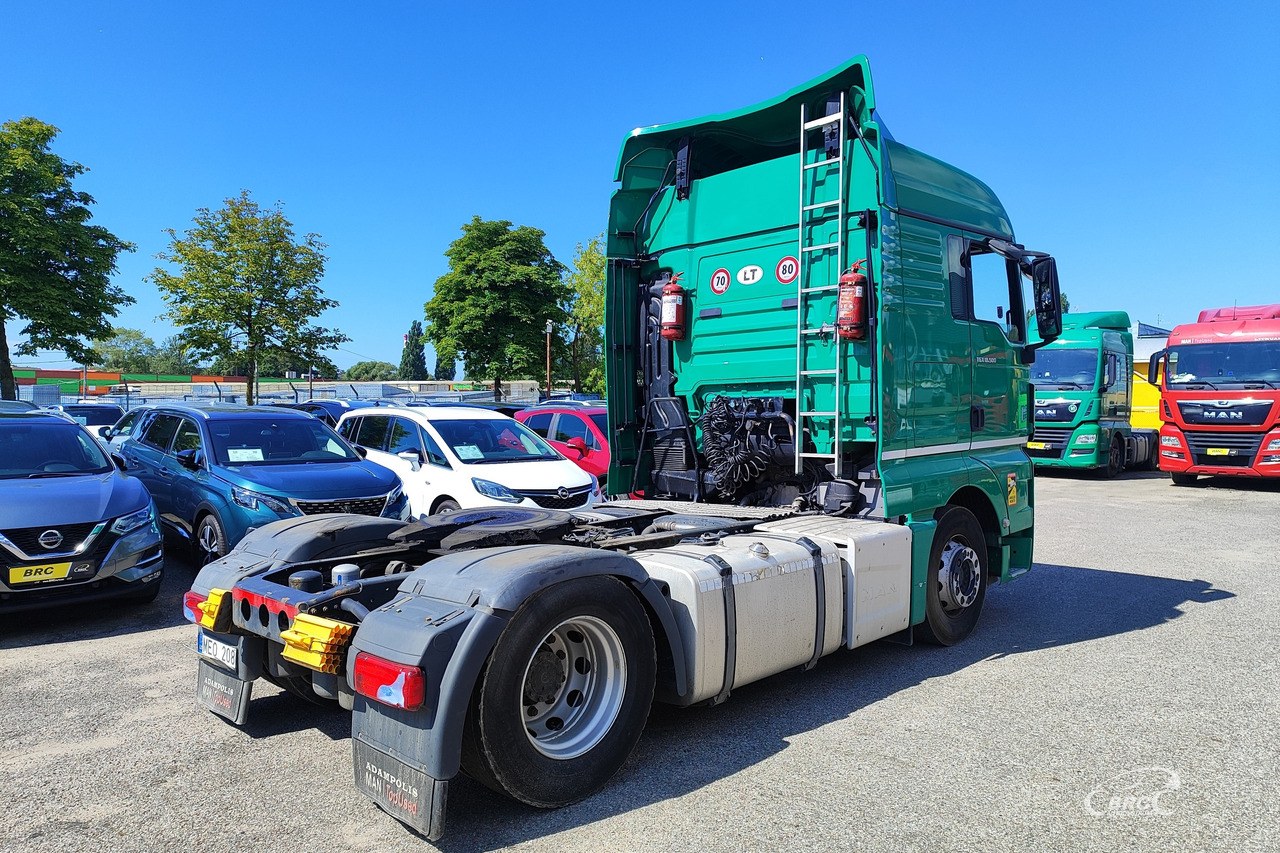 MAN TGX 18.500 - Nyergesvontató: 2 kép. MAN TGX 18.500 - Nyergesvontató: 2 kép.