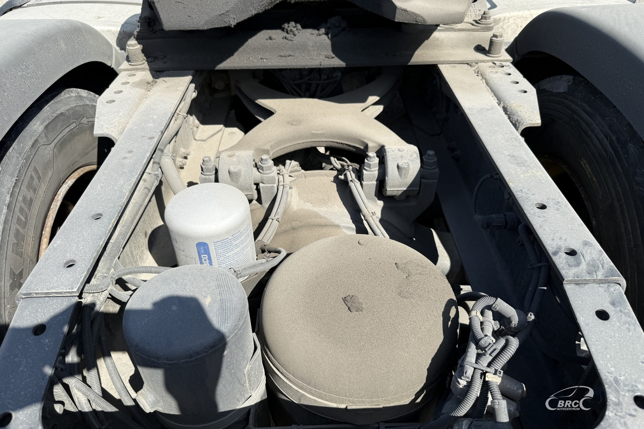 Nyergesvontató MAN TGX 18.500: 11 kép. Nyergesvontató MAN TGX 18.500: 11 kép.