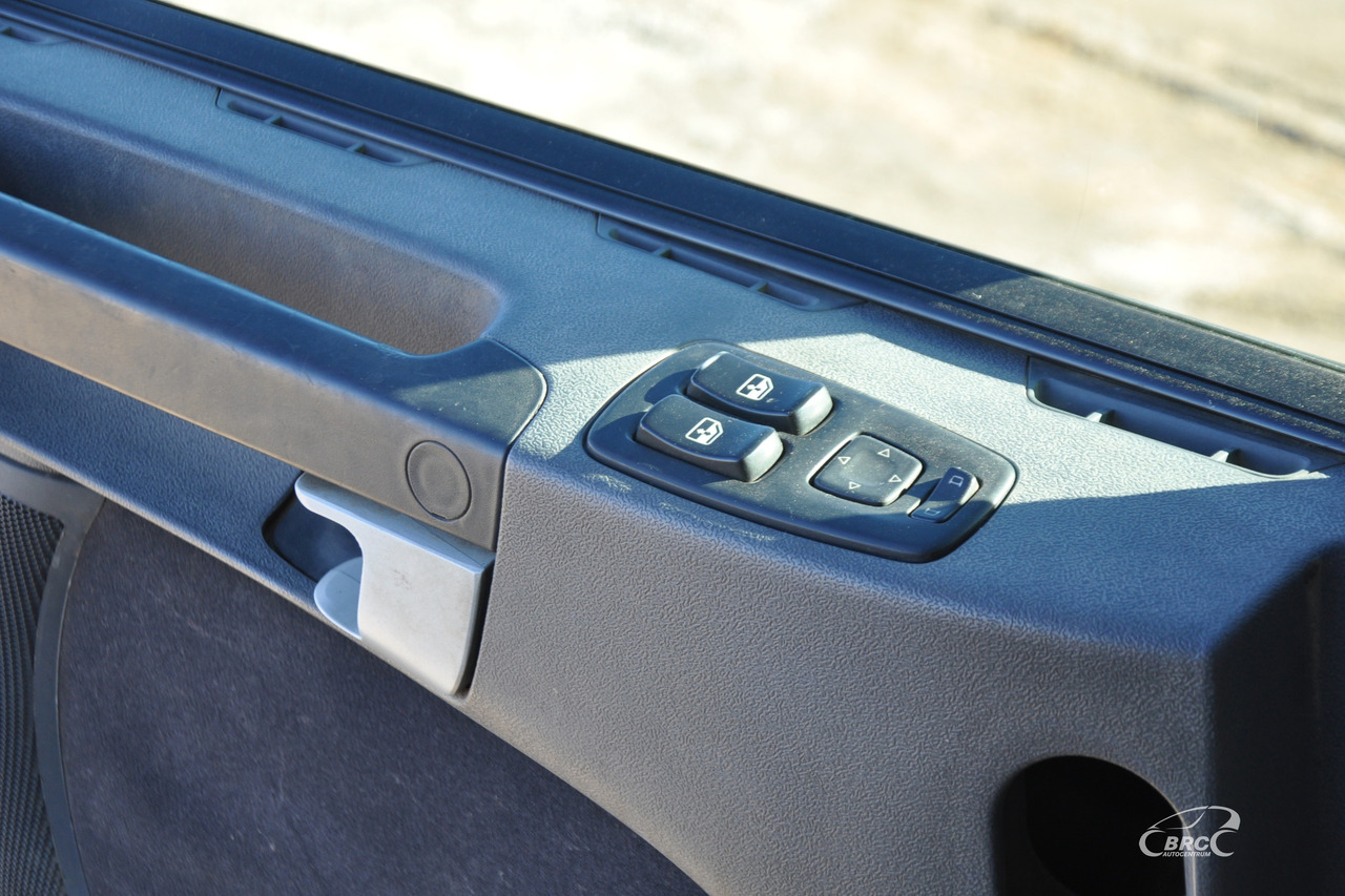 Platós teherautó Scania R 480: 15 kép.