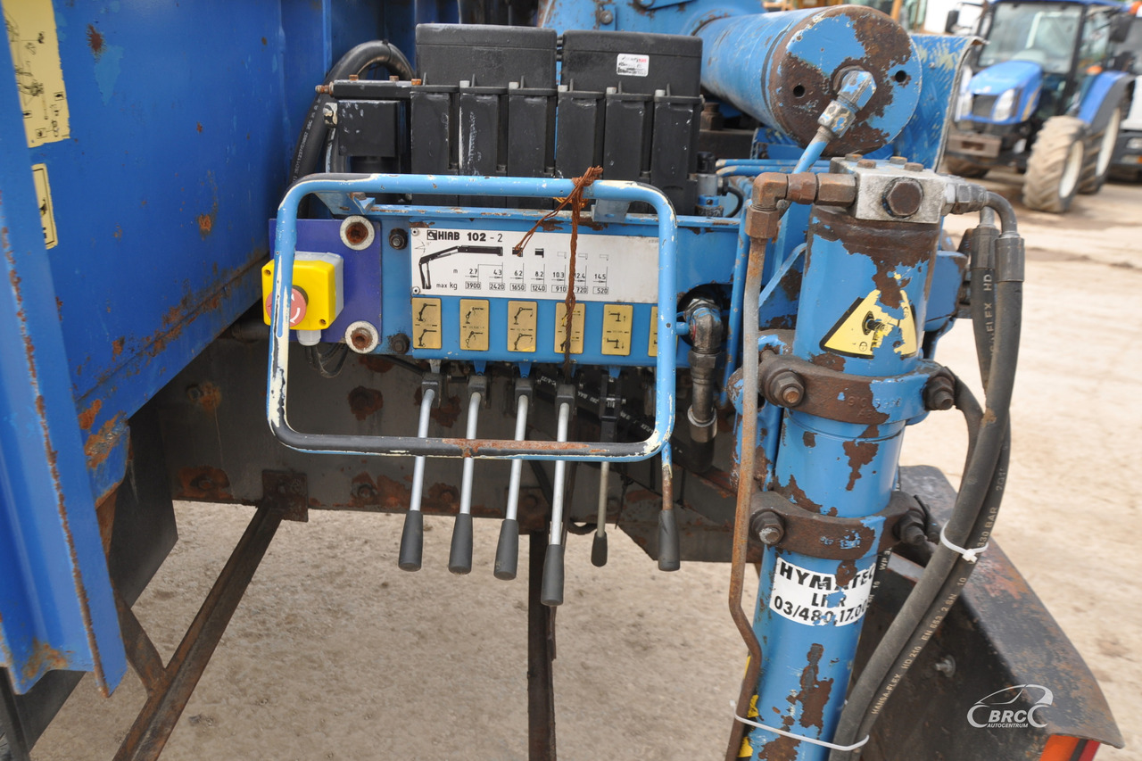 Platós teherautó Volvo FM7: 9 kép.