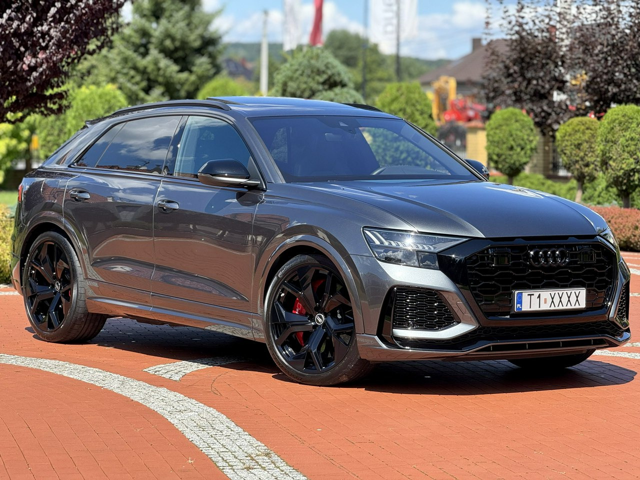 Audi RS Q8 - Terepjáró/ SUV: 1 kép. Audi RS Q8 - Terepjáró/ SUV: 1 kép.