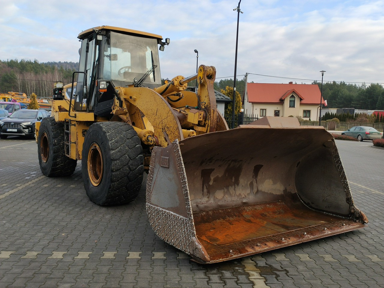 Gumikerekes homlokrakodó Caterpillar 962H CAT 20ton: 8 kép.
