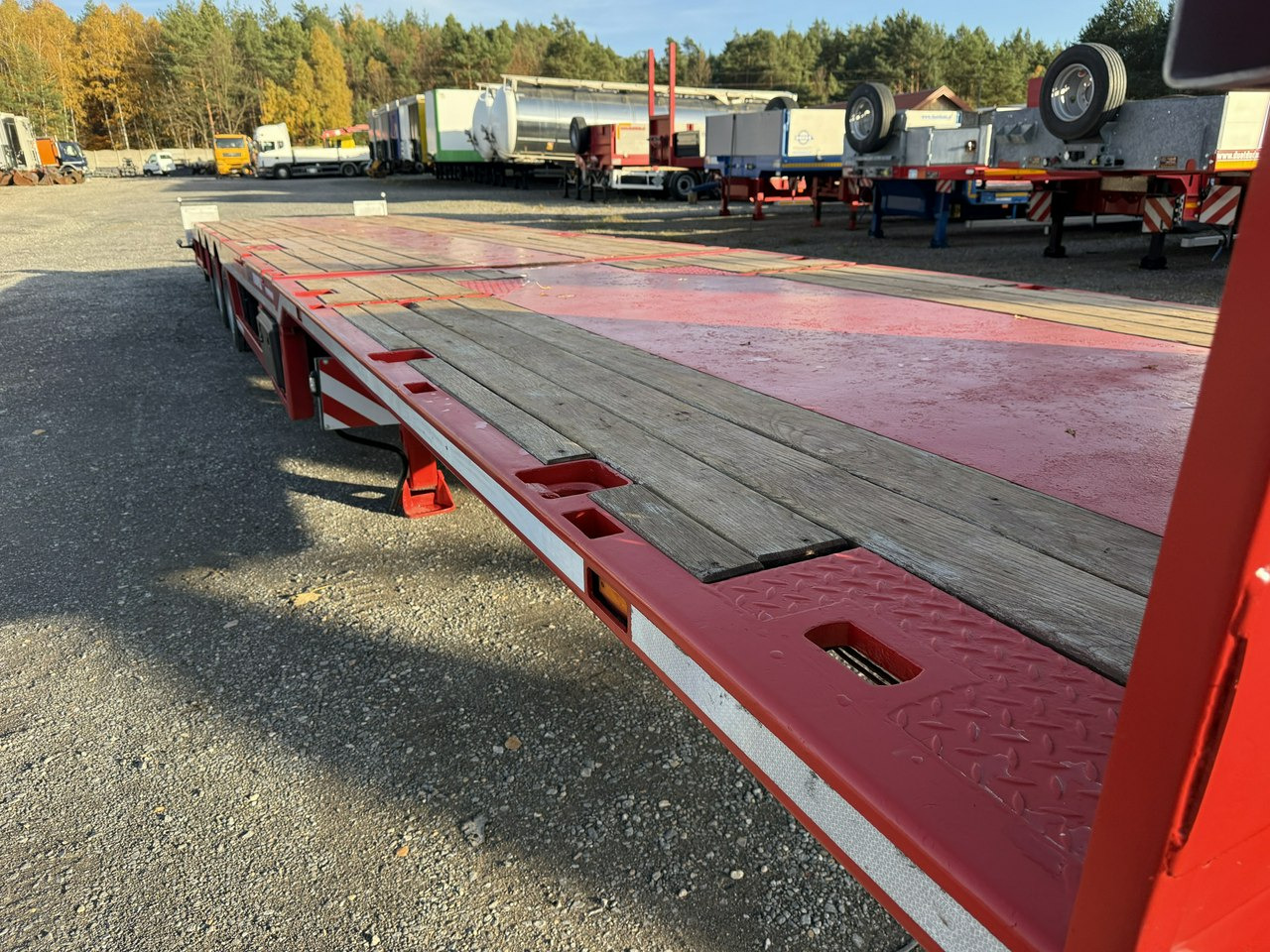 Faymonville Niskopodłogowa Telemega Rozciągana 7m 3-Osiowa Oś skrętna - Félpótkocsi mélybölcsős: 5 kép. Faymonville Niskopodłogowa Telemega Rozciągana 7m 3-Osiowa Oś skrętna - Félpótkocsi mélybölcsős: 5 kép.