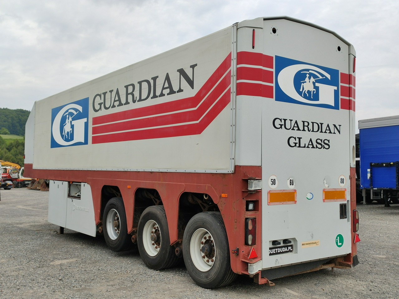 Félpótkocsi Faymonville Do Przewozu Szkła , Płyt Betonowych: 20 kép. Félpótkocsi Faymonville Do Przewozu Szkła , Płyt Betonowych: 20 kép.