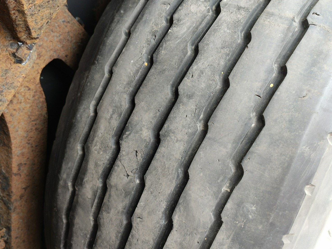 Félpótkocsi Faymonville Do Przewozu Szkła , Płyt Betonowych: 12 kép. Félpótkocsi Faymonville Do Przewozu Szkła , Płyt Betonowych: 12 kép.