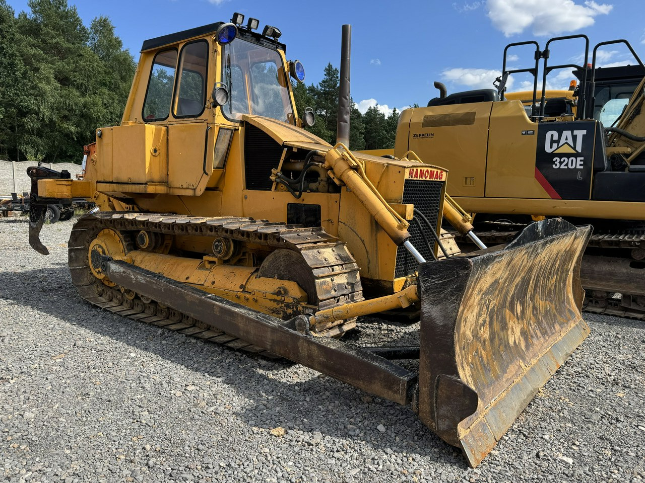 Hanomag Zrywak Waga-18ton w Pełni Sprawny do Pracy K12c - Buldózer: 1 kép. Hanomag Zrywak Waga-18ton w Pełni Sprawny do Pracy K12c - Buldózer: 1 kép.