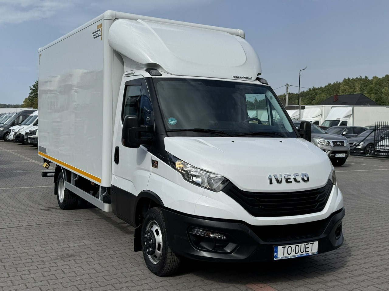 Iveco Daily 35C16 V - Dobozos kisteherautó: 5 kép. Iveco Daily 35C16 V - Dobozos kisteherautó: 5 kép.
