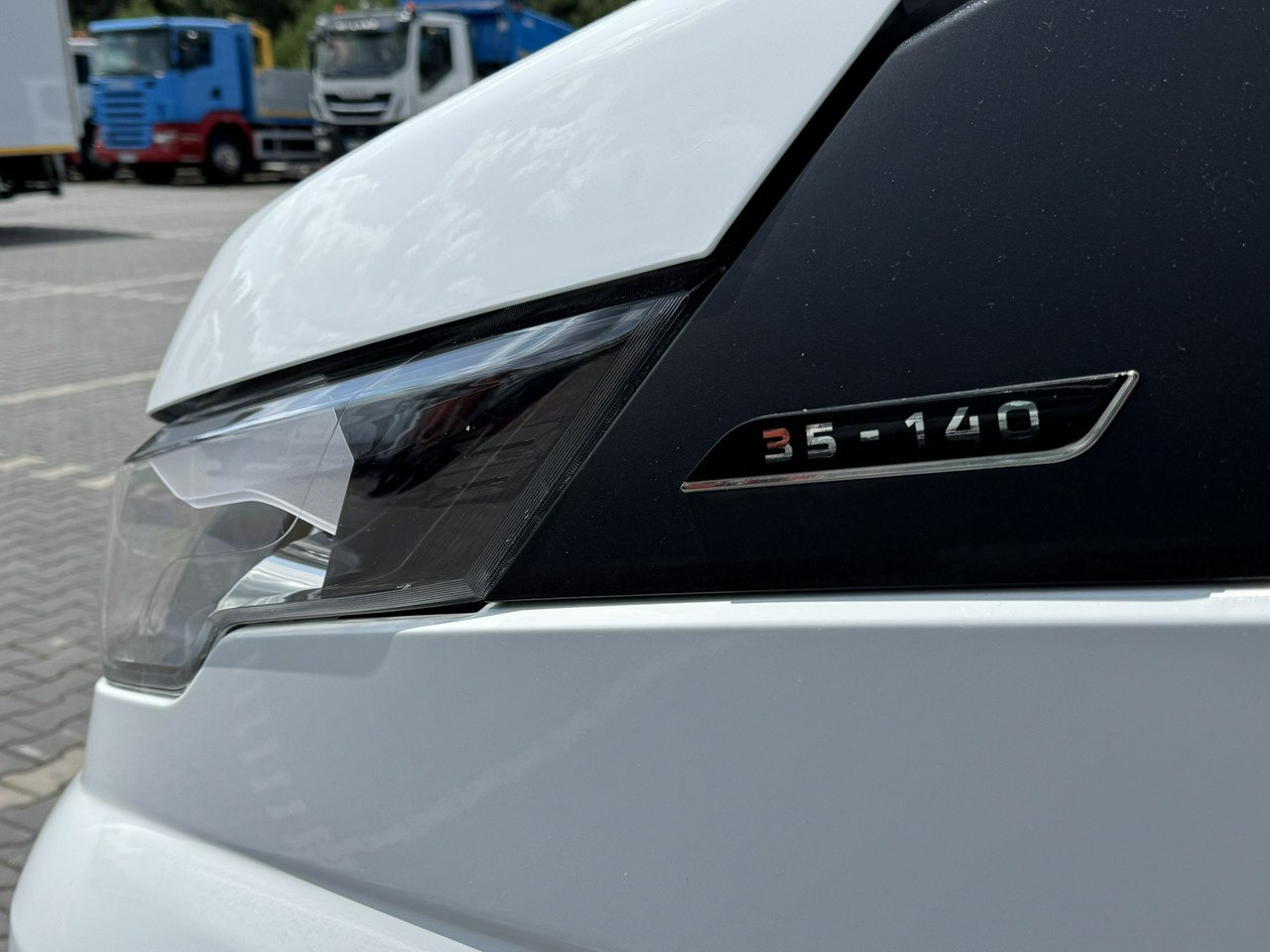 Emelőkosaras teherautó Iveco Daily 35S14: 10 kép.
