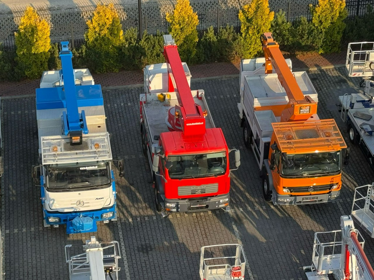 Iveco Daily 55S17W 4x4 Zwyżka 19m Versalift Lat 55 TB Time France - Emelőkosaras teherautó: 5 kép. Iveco Daily 55S17W 4x4 Zwyżka 19m Versalift Lat 55 TB Time France - Emelőkosaras teherautó: 5 kép.