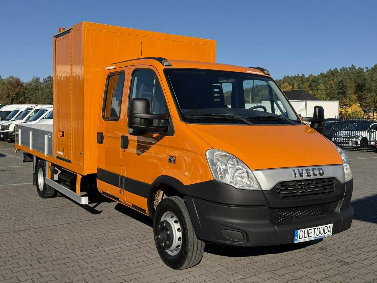 Iveco Daily 70C18 V H - Platós kisteherautó, Duplakabinos kisteherautó: 5 kép. Iveco Daily 70C18 V H - Platós kisteherautó, Duplakabinos kisteherautó: 5 kép.