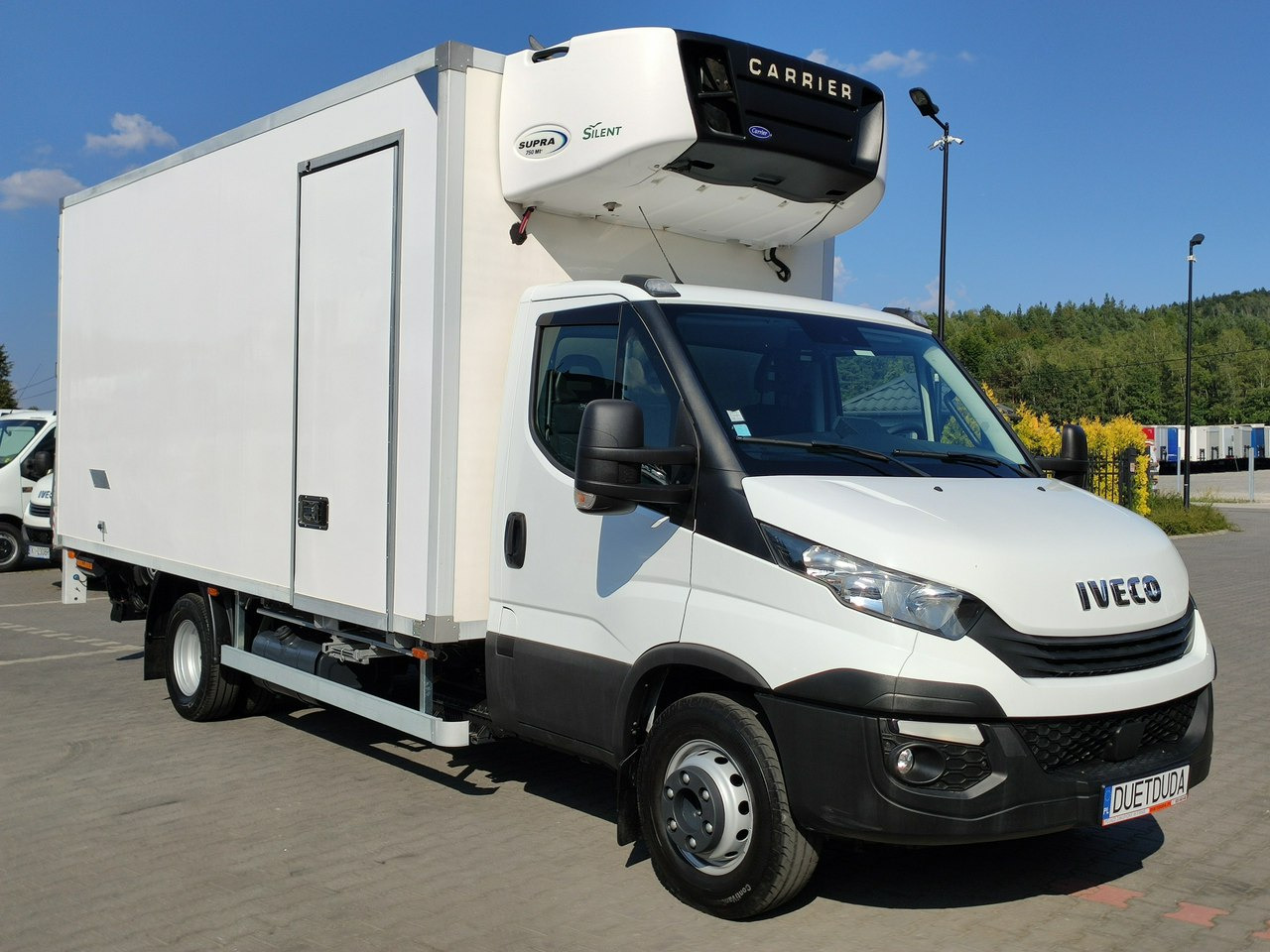 Iveco Daily 72C18 Mroźnia Ściana Grodziowa Podwójny Parownik - Hűtős kisteherautó: 2 kép. Iveco Daily 72C18 Mroźnia Ściana Grodziowa Podwójny Parownik - Hűtős kisteherautó: 2 kép.