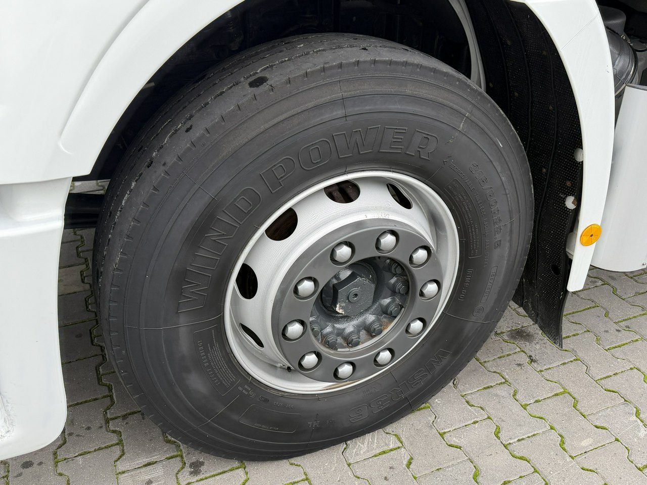 Iveco STRALIS 260S40 E6 Chłodnia Mroźnia Agregat THERMO KING T-1000R - Hűtős teherautó: 3 kép. Iveco STRALIS 260S40 E6 Chłodnia Mroźnia Agregat THERMO KING T-1000R - Hűtős teherautó: 3 kép.