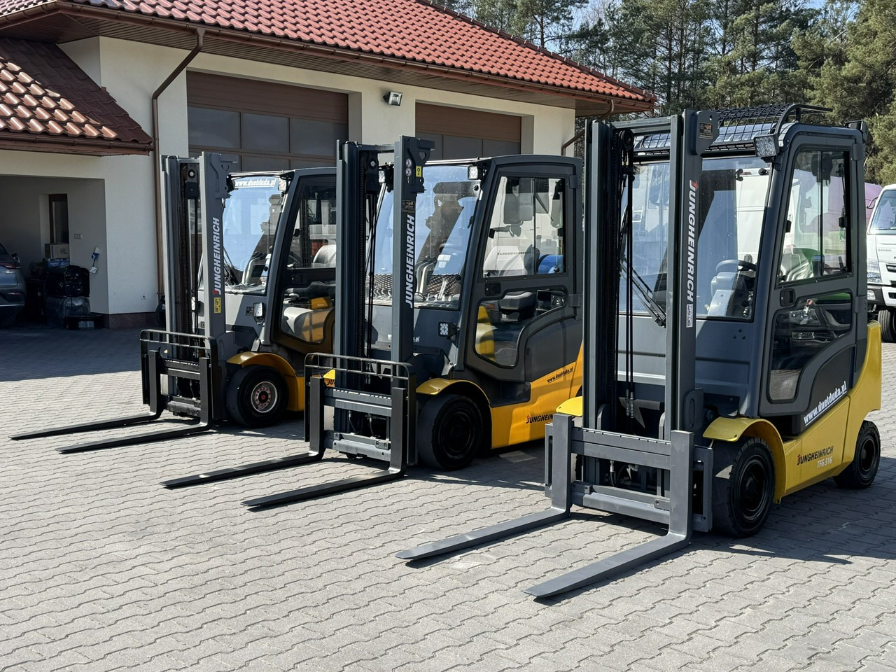 Jungheinrich TFG 316 Duplex Przesuw Boczny Oświetlenie Robocze - Gázüzemű targonca: 2 kép. Jungheinrich TFG 316 Duplex Przesuw Boczny Oświetlenie Robocze - Gázüzemű targonca: 2 kép.