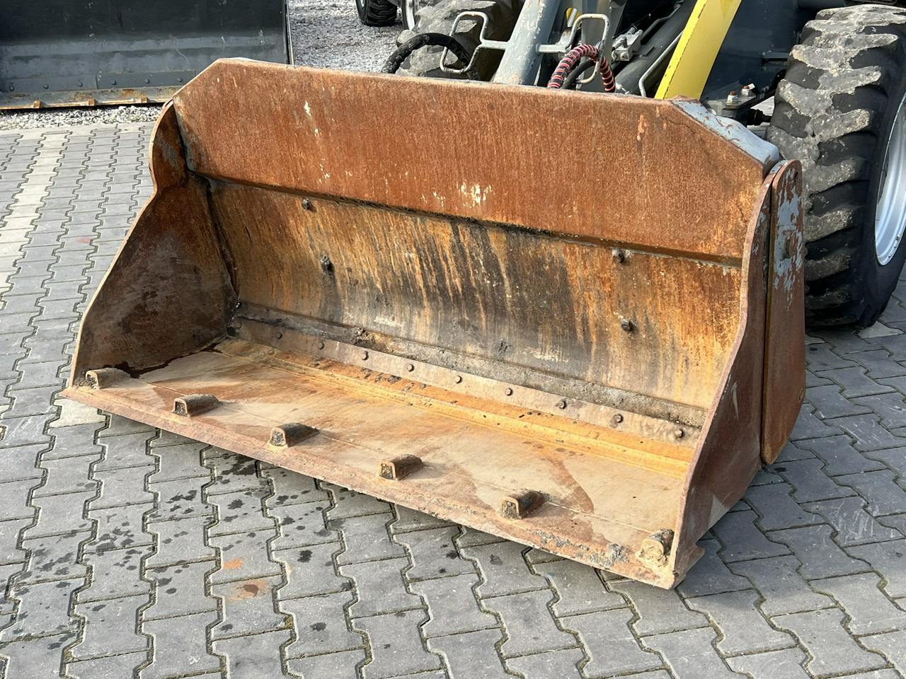Kramer 5085, 353-11S - Gumikerekes homlokrakodó: 4 kép. Kramer 5085, 353-11S - Gumikerekes homlokrakodó: 4 kép.